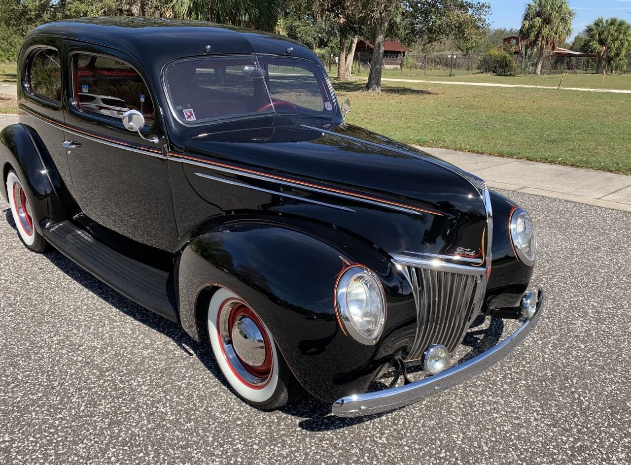 1939 Ford Deluxe 11