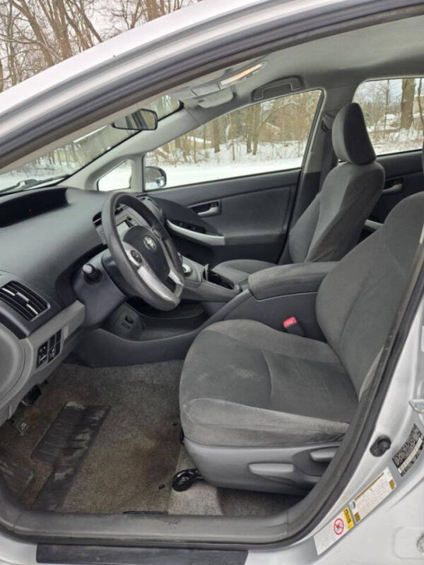 2010 Toyota Prius III