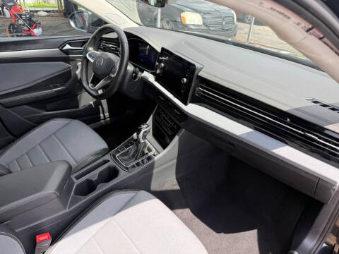 2025 Volkswagen Jetta SE