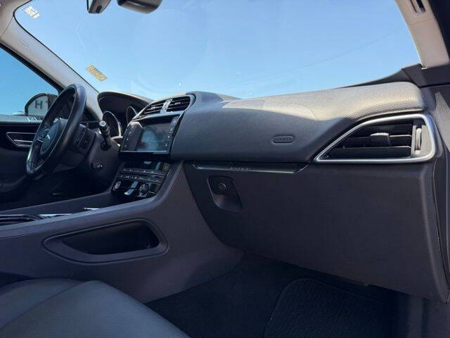 2017 Jaguar F-PACE 35t Premium