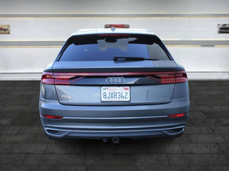 2019 Audi Q8 quattro Premium 55 TFSI