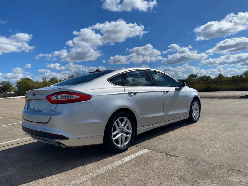 2013 Ford Fusion SE