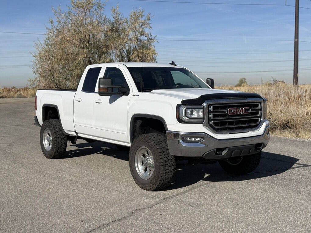 2017 GMC Sierra 1500 SLE's photo
