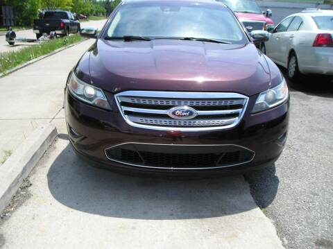 2010 Ford Taurus for sale at ZJ's Custom Auto Inc. in Roseville MI