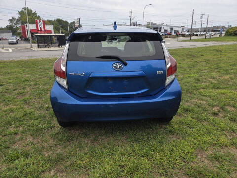 2015 Toyota Prius c Four