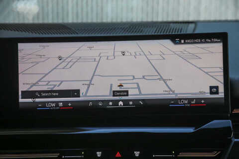 2025 BMW 5 Series 530i