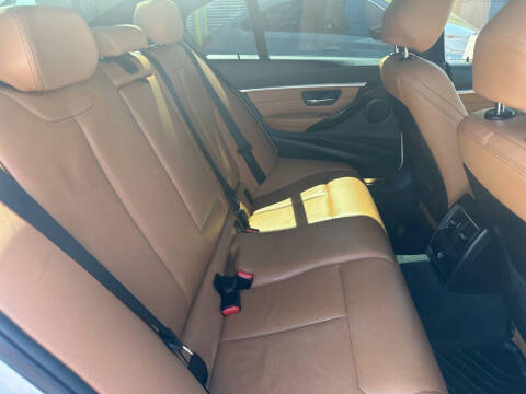 2018 BMW 3 Series 330i