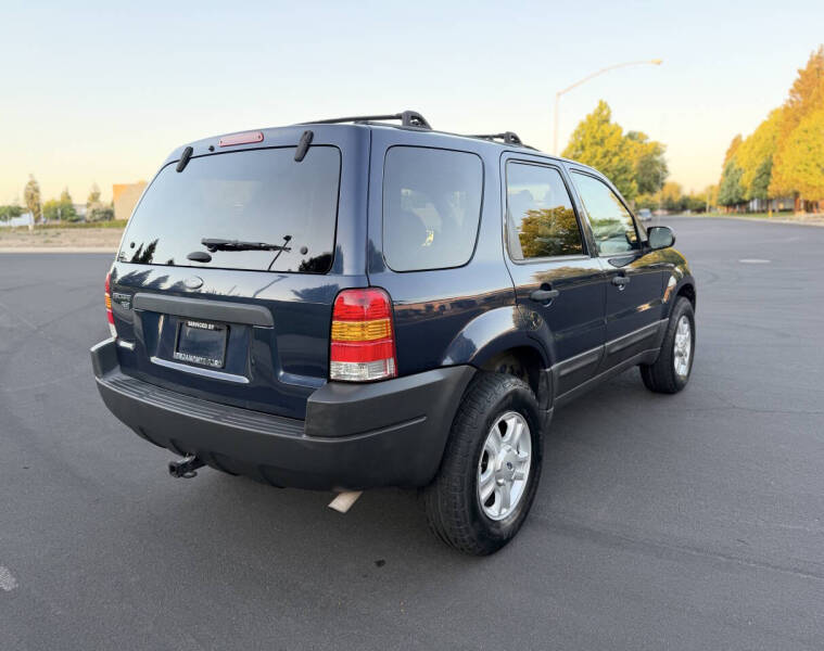 2003 Ford Escape XLT Popular 2