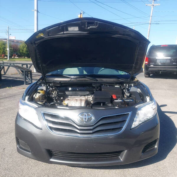 2010 Toyota Camry LE