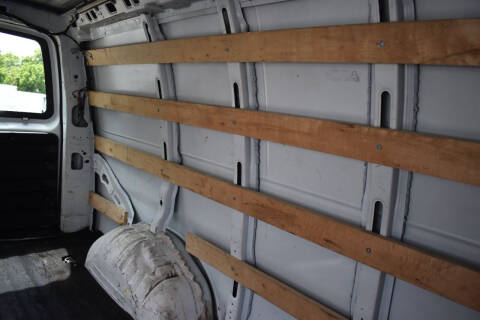 2017 GMC Savana 2500