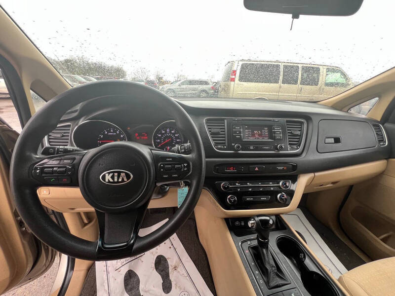 2016 Kia Sedona LX