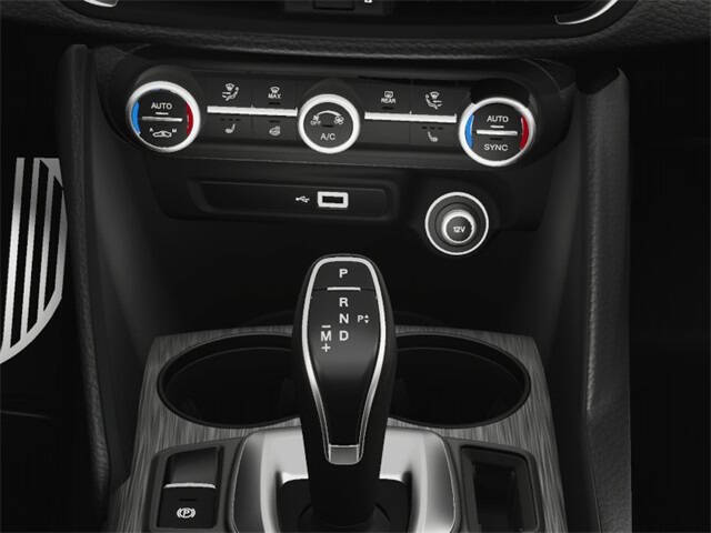 2025 Alfa Romeo Giulia Intensa