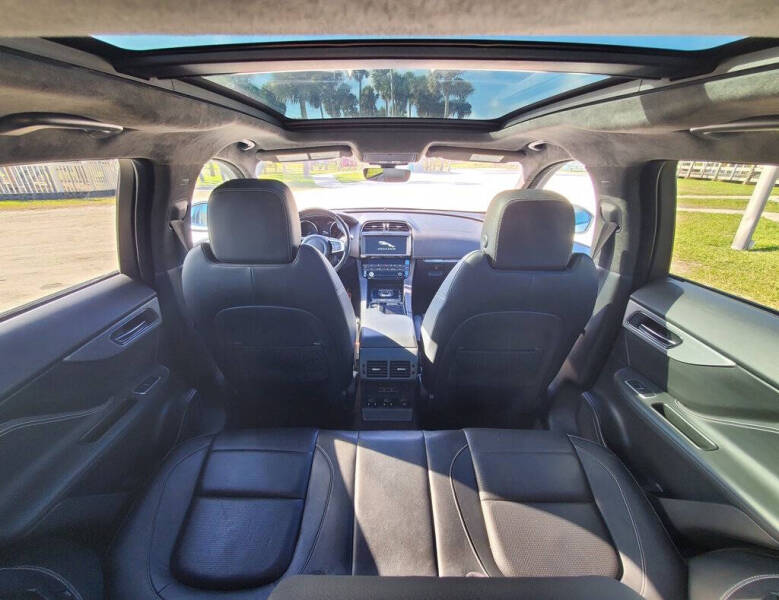 2019 Jaguar F-PACE S