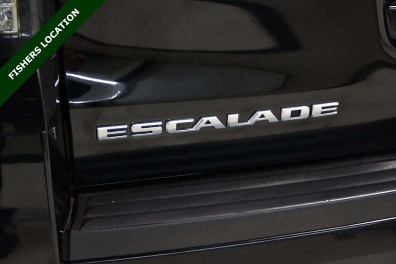 2017 Cadillac Escalade Luxury
