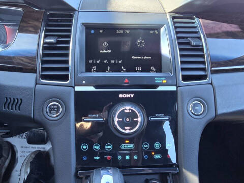 2018 Ford Taurus Limited