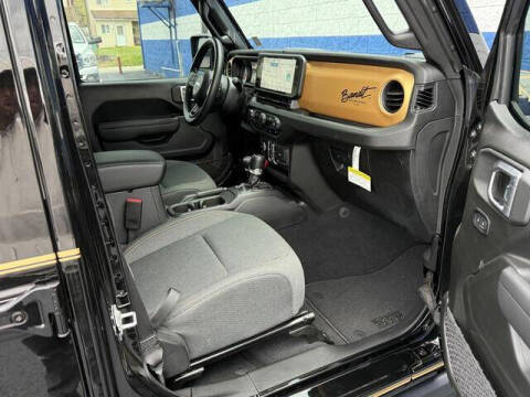 2025 Jeep Gladiator NightHawk