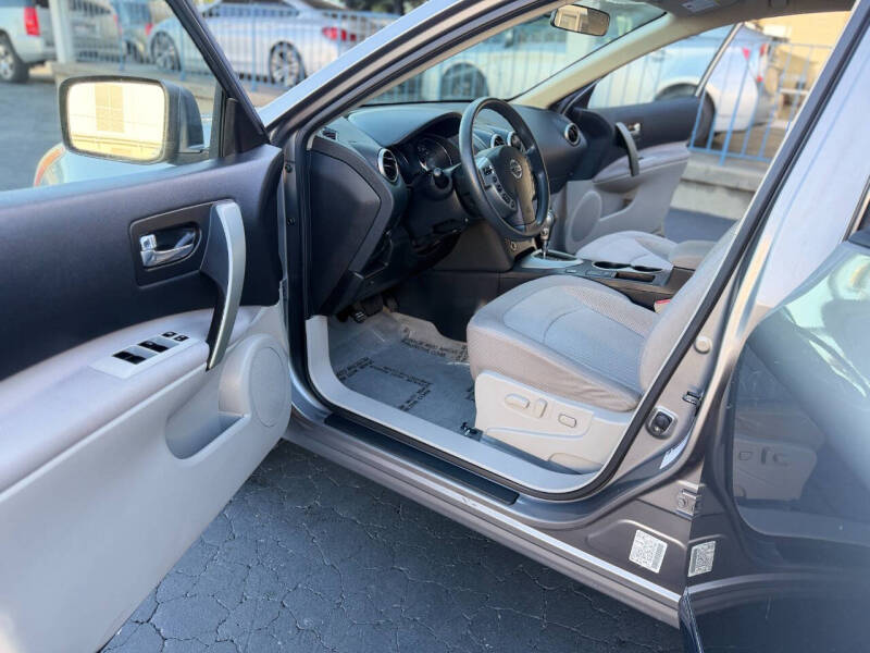 2012 Nissan Rogue SV