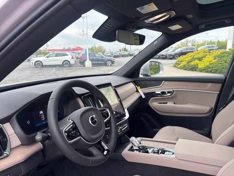 2026 Volvo XC90 B5 Plus 7P