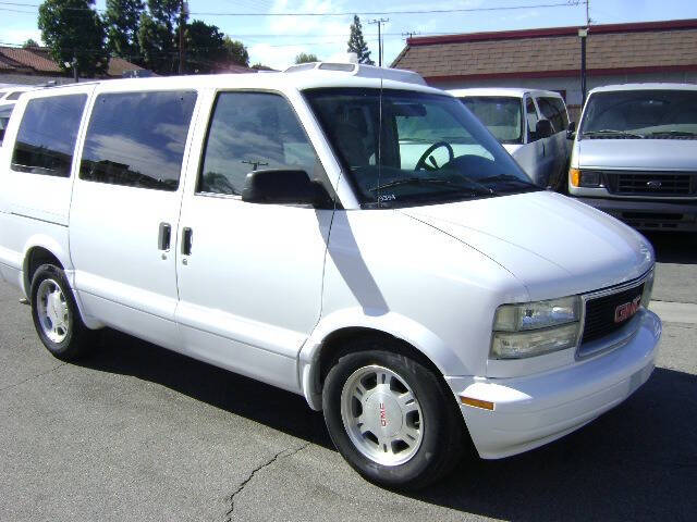 2005 GMC Safari SLE