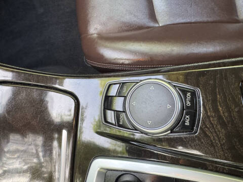 2015 BMW 5 Series 528i