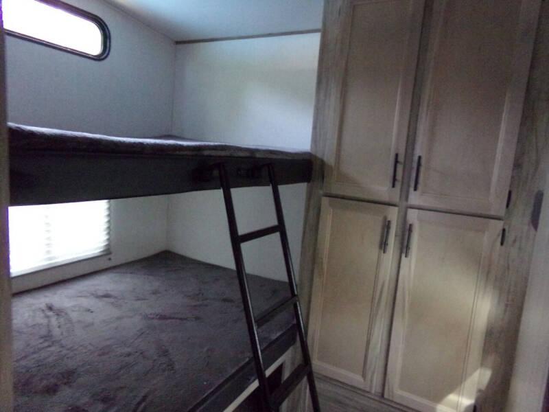 2022 Forest River Cherokee Arctic Wolf