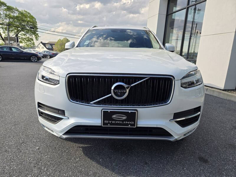 2017 Volvo XC90 T6 Momentum
