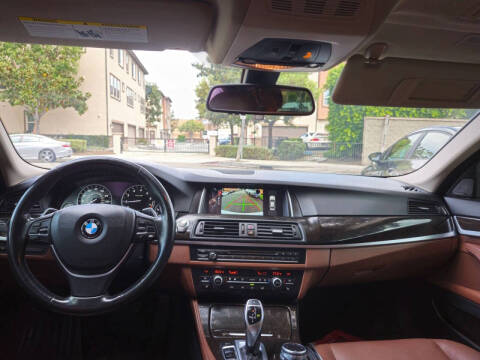 2016 BMW 5 Series 528i