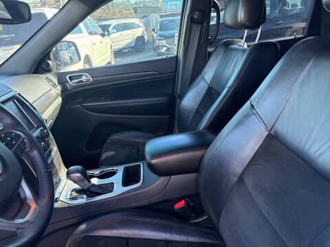 2018 Jeep Grand Cherokee Laredo