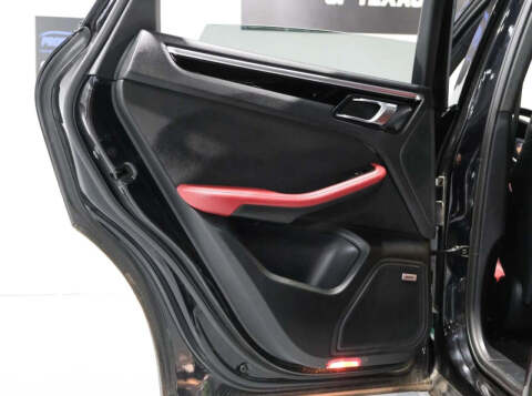 2019 Porsche Macan S