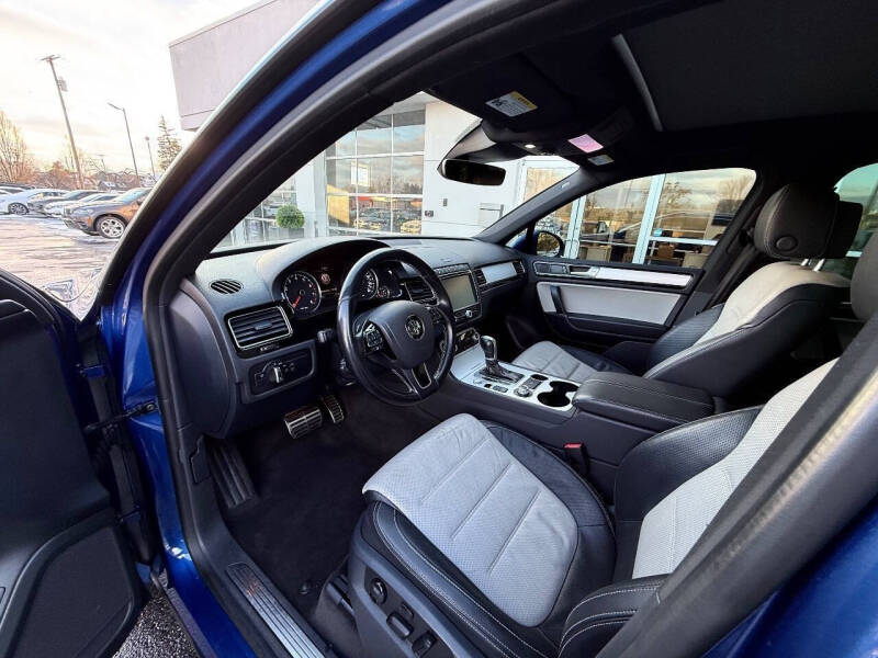 2017 Volkswagen Touareg V6 Wolfsburg