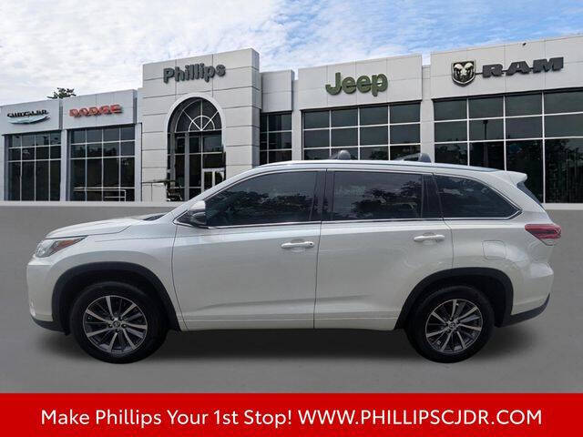 2017 Toyota Highlander XLE