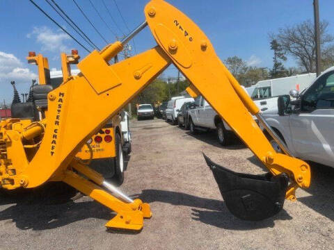 2015 Freightliner M2 106