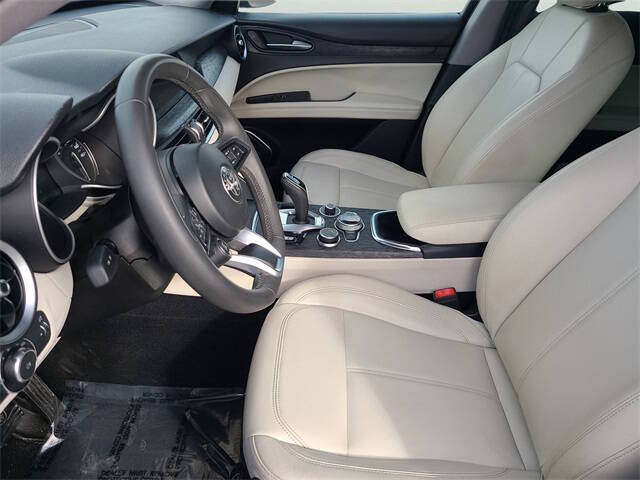 2021 Alfa Romeo Stelvio Sprint