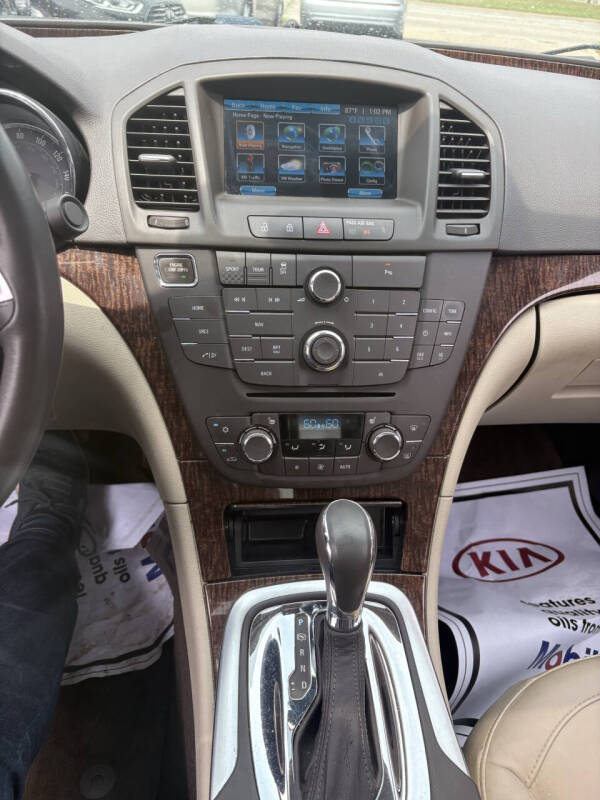 2012 Buick Regal Premium 3