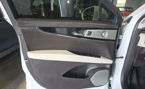 2023 Lincoln Nautilus Black Label