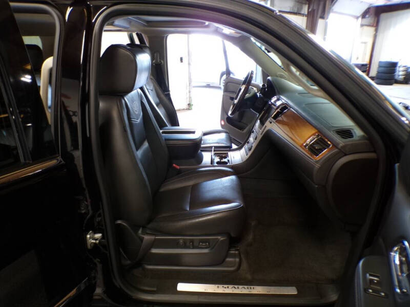 2014 Cadillac Escalade Platinum