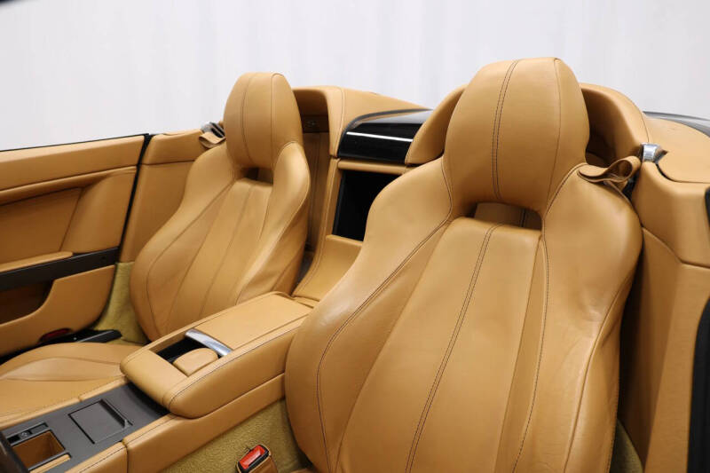 2012 Aston Martin V8 Vantage Roadster