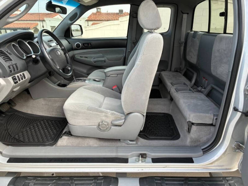 2006 Toyota Tacoma PreRunner V6