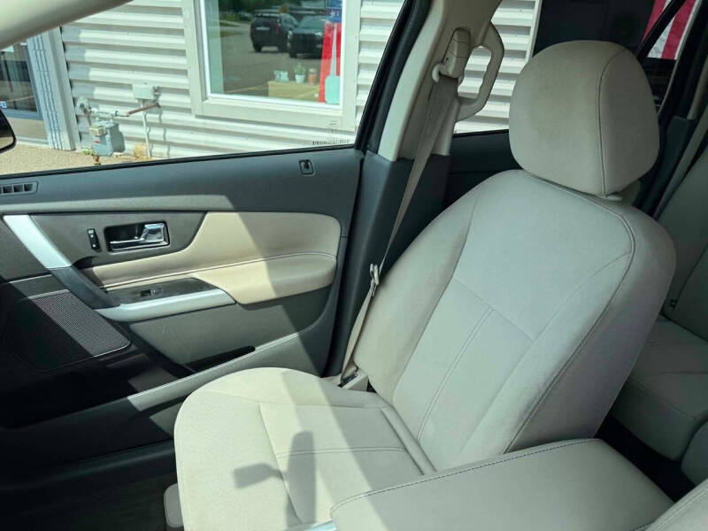 2013 Ford Edge SE