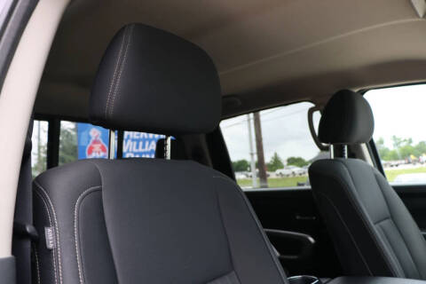 2017 Nissan Titan