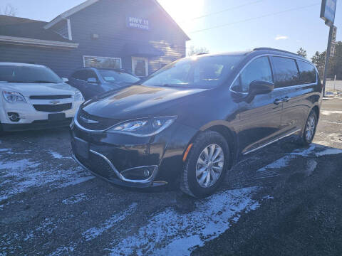 2017 Chrysler Pacifica Touring-L