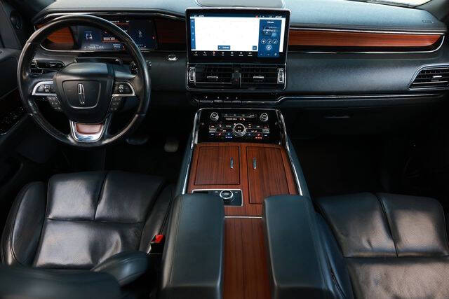 2023 Lincoln Navigator L Reserve