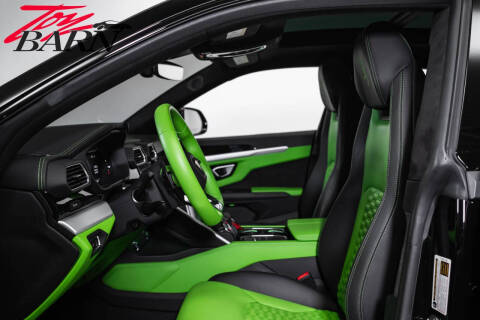 2022 Lamborghini Urus