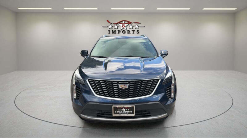 2022 Cadillac XT4 Premium Luxury