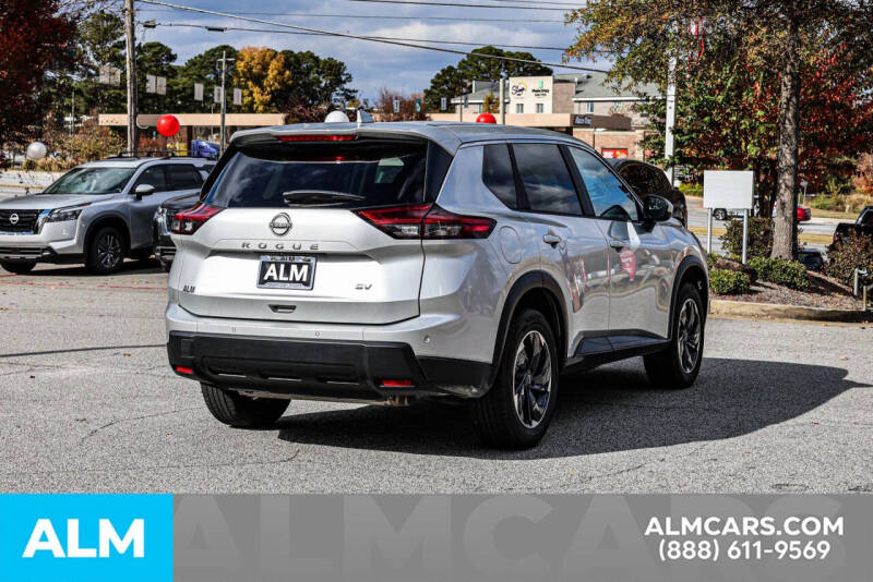 2024 Nissan Rogue SV