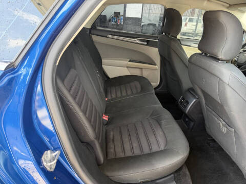 2018 Ford Fusion SE