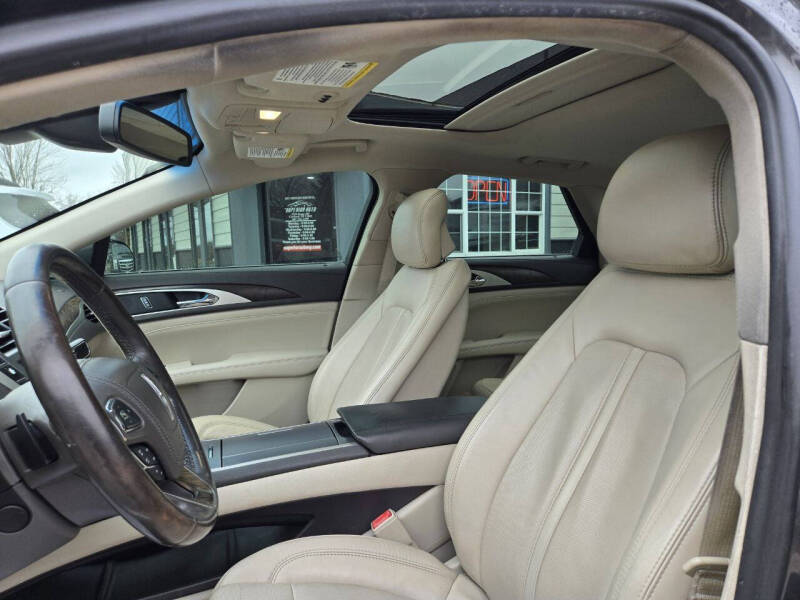 2017 Lincoln MKZ Reserve