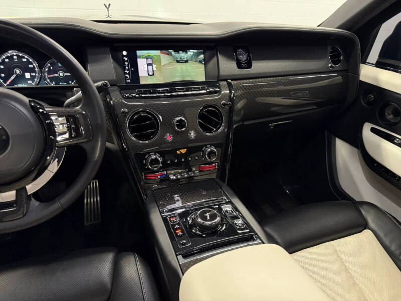 2022 Rolls-Royce Black Badge Cullinan