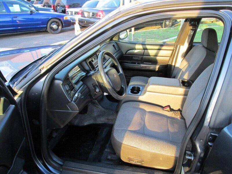 2010 Ford Crown Victoria