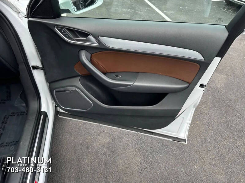 2016 Audi Q3 2.0T quattro Prestige